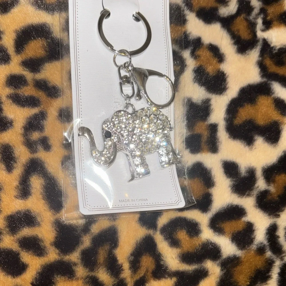 Elephant Rhinestone Keychain - Silver Sparkle - Picture 2 of 2